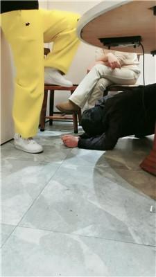 乔伊双S-餐桌底下踩奴隶双视角版 bf50035