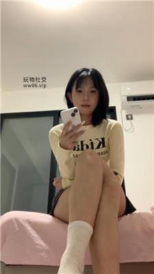 茜茜白袜裸足    250206-11