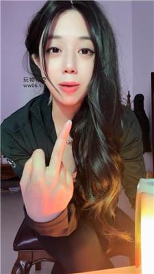 奶豆包运动后的白袜加极限臀炸    250206-1