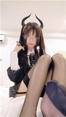 【爱秀套图】【零陆大人】实名上贡！250215-3