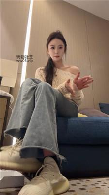 【爱秀套图】【车模尹】极致辱骂黑棉哇250202-16