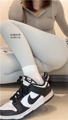 【爱秀套图】【小X大王】情人节女友出轨250202-30