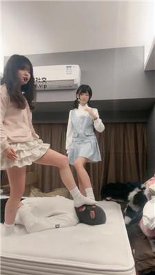 猴歌双S-白袜学生主轮流踩虐 bf50354