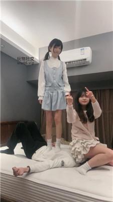 猴歌双S-白袜学生主轮流踩虐 bf50354
