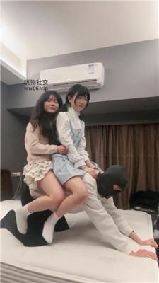 猴歌双S-白袜学生主轮流踩虐 bf50354