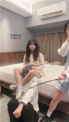 猴歌双S-白袜学生主轮流踩虐 bf50354