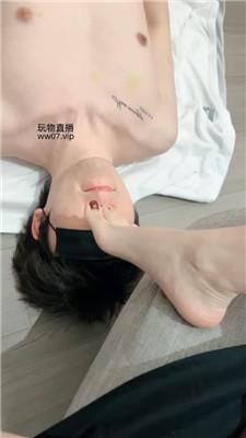 黛樱挑战超强脚深喉下 bf50812