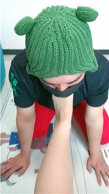 萌宝儿强迫绿帽狗舔臭脚 JS250227-30