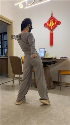 南月女神拴狗链囚禁虐家奴上 bf50805