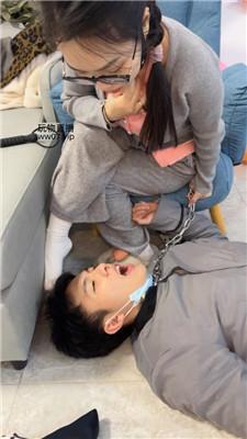 南月女神拴狗链囚禁虐家奴上 bf50805