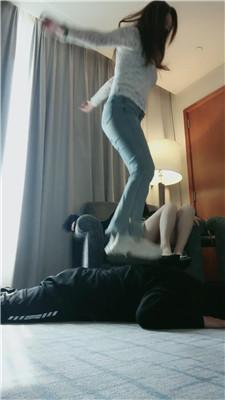 咩祖带素人入圈-双S-踩踏舔脚-白袜塞嘴 bf50806