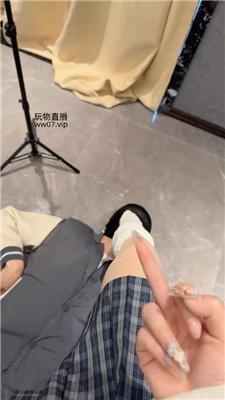 狗哥路边开发-皮鞋白袜踩虐 bf50683