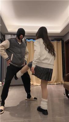 狗哥路边开发-皮鞋白袜踩虐 bf50683