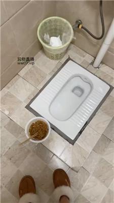 白兔双S-精神小妹鞭打/脚喂食/踩踏双视角版 bf50687