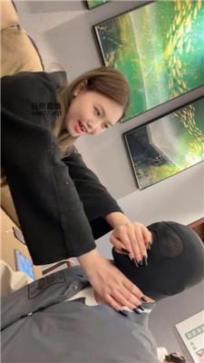 狗哥路边开发系列-短靴白袜虐 bf50688