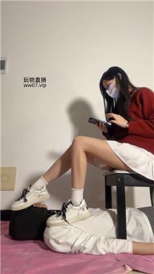 甜恬桌底视角-休闲鞋白棉袜气味辱 bf50651