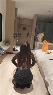 夏夏长靴踩踏-舔脏鞋-骑马耳光 bf50649