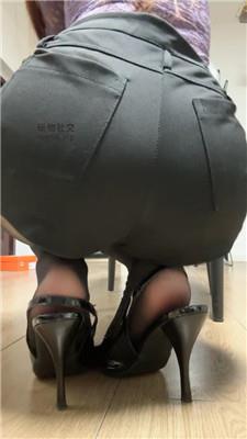 小渔情侣死妈贱狗滚进来    250221-32