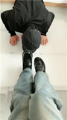 【爱秀套图】【子衿】闻舔皮鞋黑棉袜/吃口水/骑马转胯脚耳光bf50647