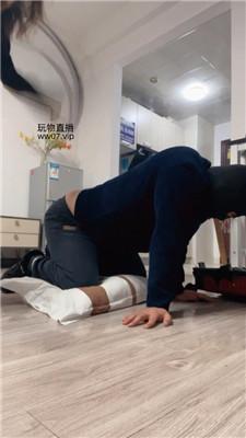 沐沐大大手铐捆绑黑丝白鞋踩虐/烟烫 JS250224-3