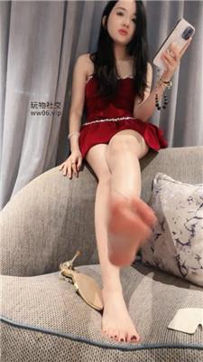 圆圆羞辱脚奴    250220-37