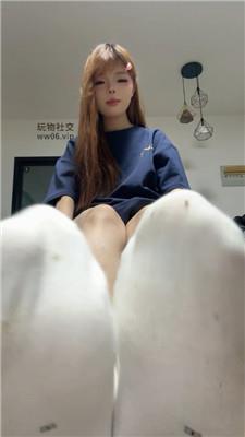 小渔情侣鞋底口水羞辱    250220-29