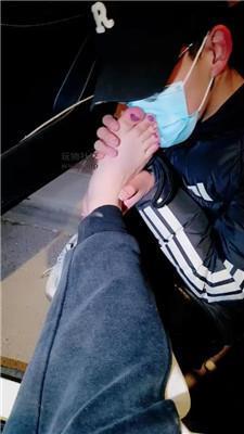 莹S深夜户外捆绑遛狗 JS250220-25