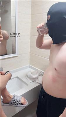 困困黑丝+白袜诱惑-赏赐圣水/鞭打耳光双视角版 JS250220-28