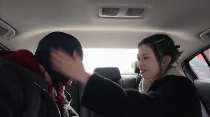 素人挖掘机开发军迷小妹妹做S JS250219-2