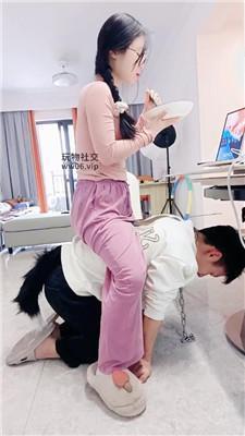 【爱秀套图】【南月女神】起床对狗撒气bf50458