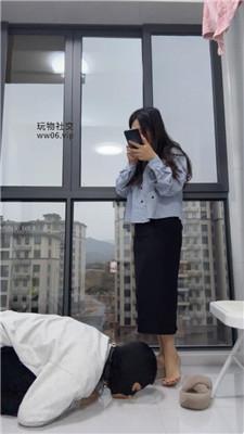 子熙大人家奴踩踏喂食-毛拖鞋白袜虐 bf50500