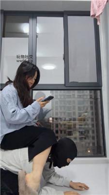 子熙大人家奴踩踏喂食-毛拖鞋白袜虐 bf50500