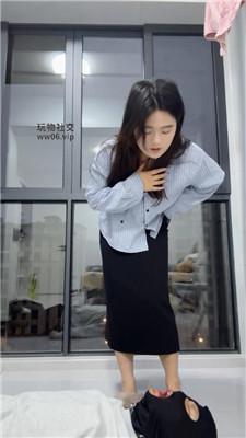 子熙大人家奴踩踏喂食-毛拖鞋白袜虐 bf50500