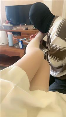 乔妹嘴叼高跟/肉丝蹂躏踩虐 bf50888