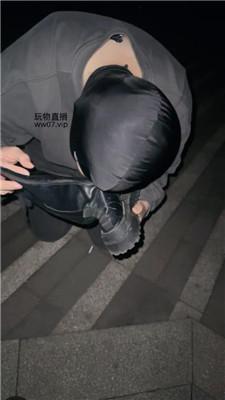 黑兔s深夜户外虐废跟踪狂 JS250301-33