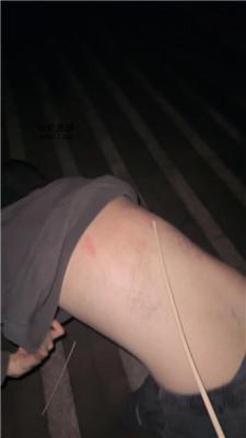 黑兔s深夜户外虐废跟踪狂 JS250301-33