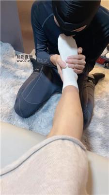 困困双S-白袜脚气味辱 JS250301-28