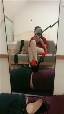 希尔瓦娜家奴伺候脚垫羞辱圣水 JS250301-18