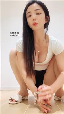 伊柔裸足踩爆狗蛋    250227-22