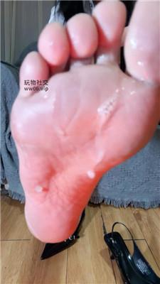 等等裸足口水    250305-7