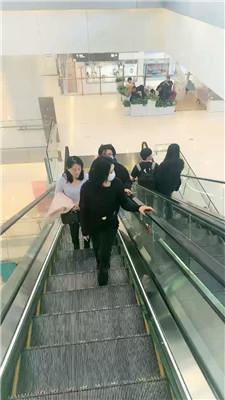 【爱秀套图】【伊潼】户外商场-楼梯间调情侣奴JS250305-32