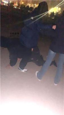 泡泡户外3S-小白鞋全体重踩踏 bf50909