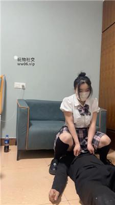白鹭JK学生主-及膝袜皮鞋虐/抽耳光/转胯狗爬/坐脸窒息 JS250112-52