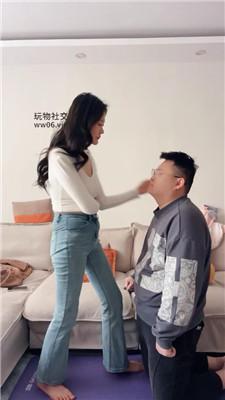 埋汰牛仔裤女神玉足蹂躏 bf49315