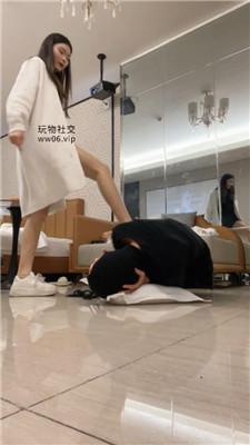 沐沐大大双S-精神小妹暴力踢踹虐打 JS250113-8