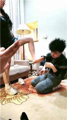 魔仙集中地嘴塞白袜舔脏鞋/高跟踩踏 bf49326