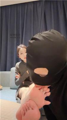 沅芷大人沉浸式-长靴原味玉足狂舔 JS250113-6