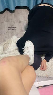 【爱秀套图】【沐沐大大】运动后原味小白鞋白袜虐杀JS250113-9