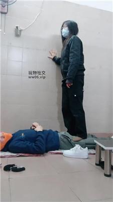 奇了怪了空军一号虐-坐脸窒息/踩踏 JS250113-10