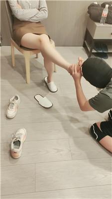 学生情侣主清理脏运动鞋白袜/袜子塞嘴 bf49323